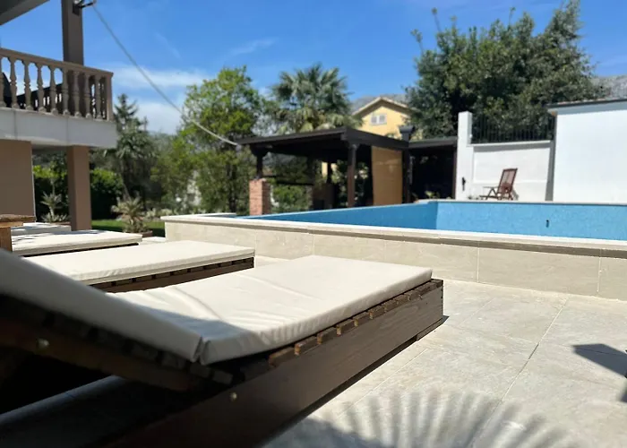 Villa Nikola